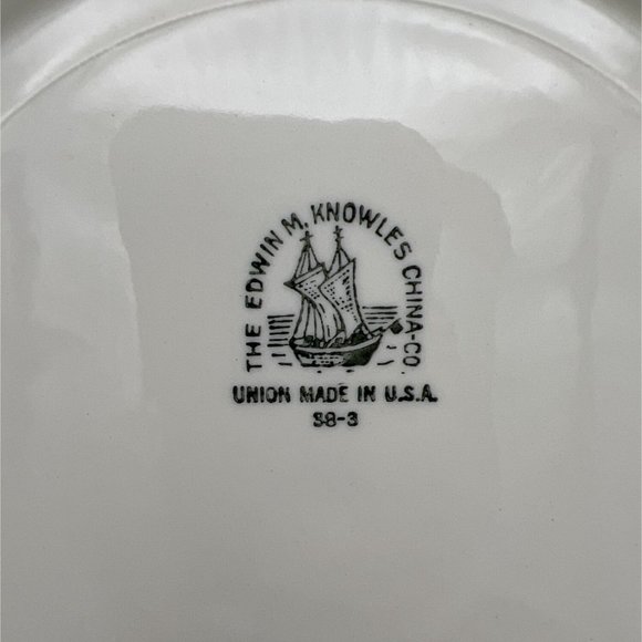 Vintage Edwin M Knowles China Co Pair of Luncheon Plates Union Made USA 9.25" - Picture 6 of 6